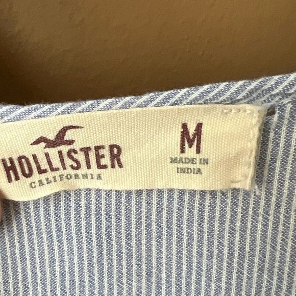 Hollister Pinstriped Embroidered Crop Top Size Medium - Picture 8 of 9